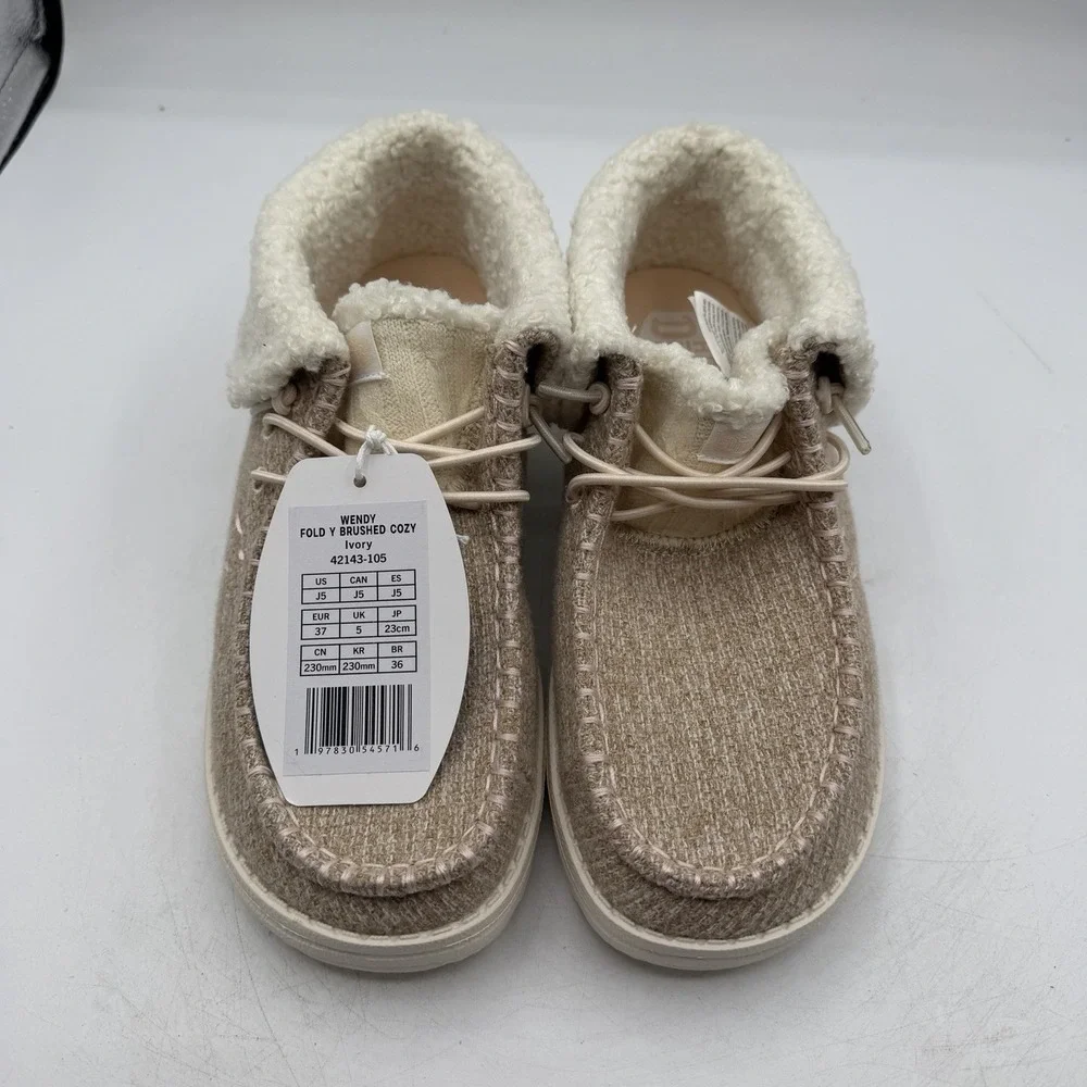 Hey Dude Wendy Fold‎ Y Brushed Cozy Shoes Girls Sz J 5 Ivory Slip On 42143-105